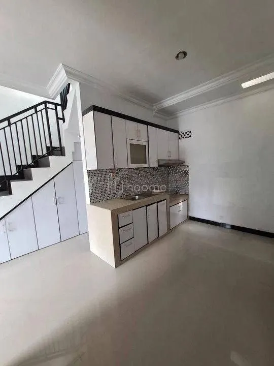 Dijual Rumah 2 Lantai - Graha Raflesia Citra Raya, Tangerang   — foto 3 dari 4
