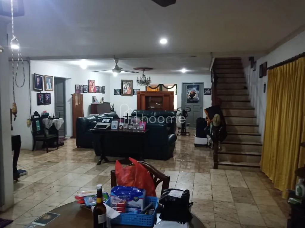 Dijual Rumah Dijual Rumah 2 lantai Ciputat SHM  — foto 1 dari 4