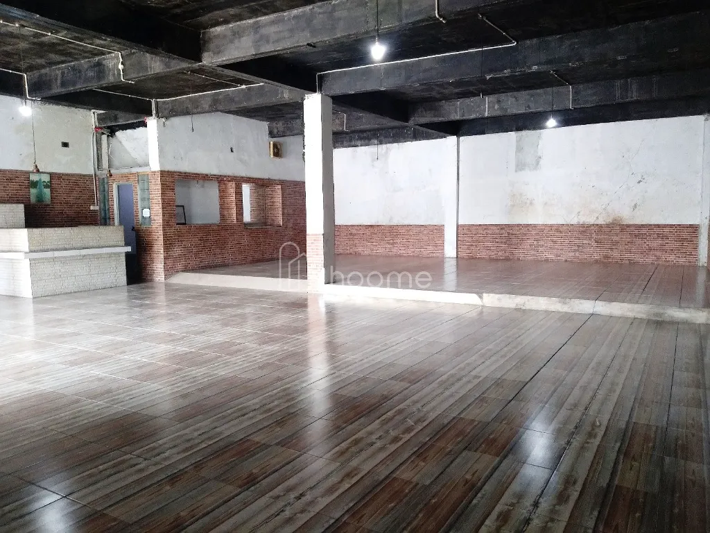 Dijual Kantor Investasi Bangunan Kantor di Area Emas — foto 1 dari 4