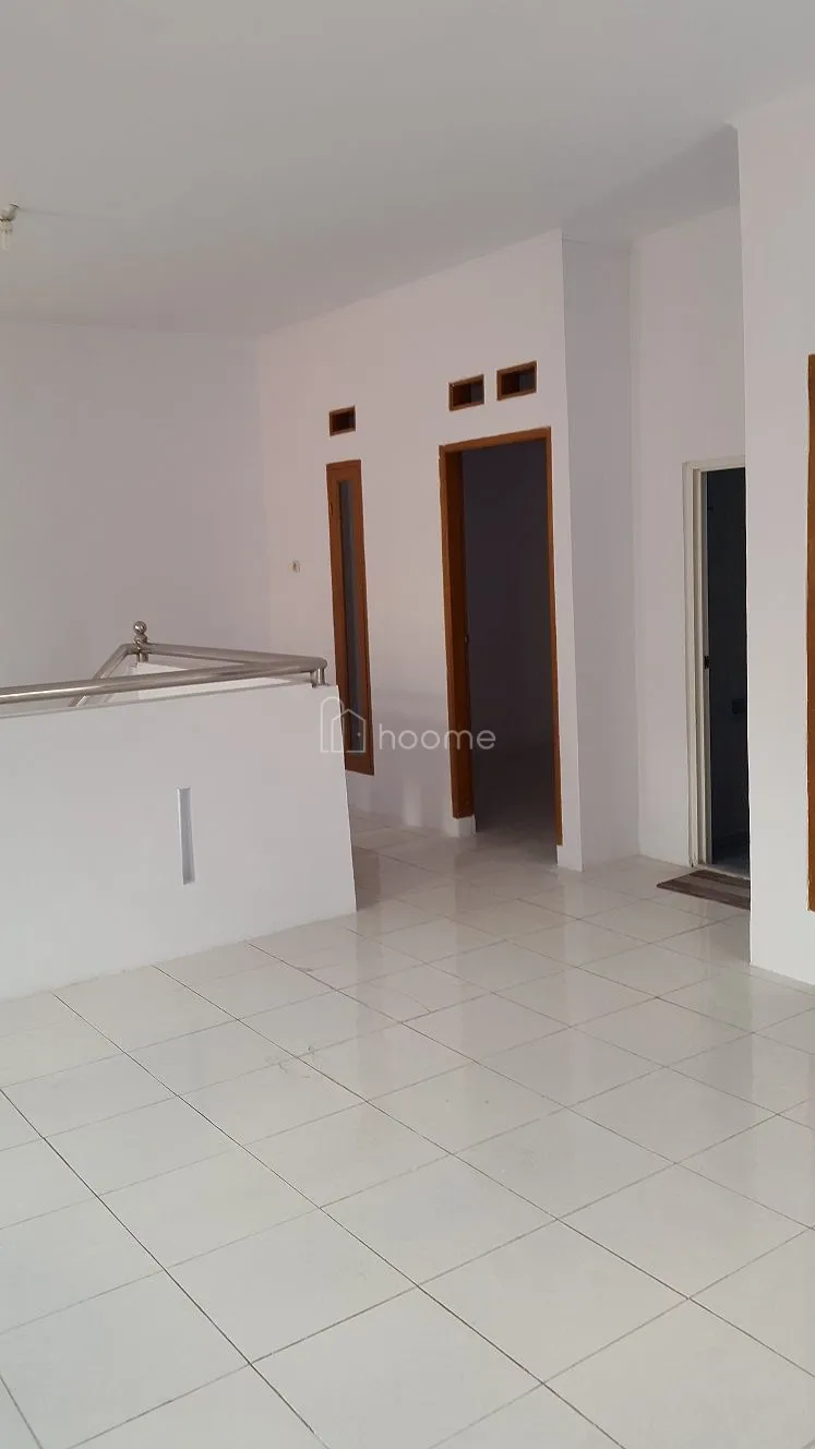Disewa Rumah minimalis 2 lantai -Tebet  JakSel- Bebas Banjir — foto 3 dari 4