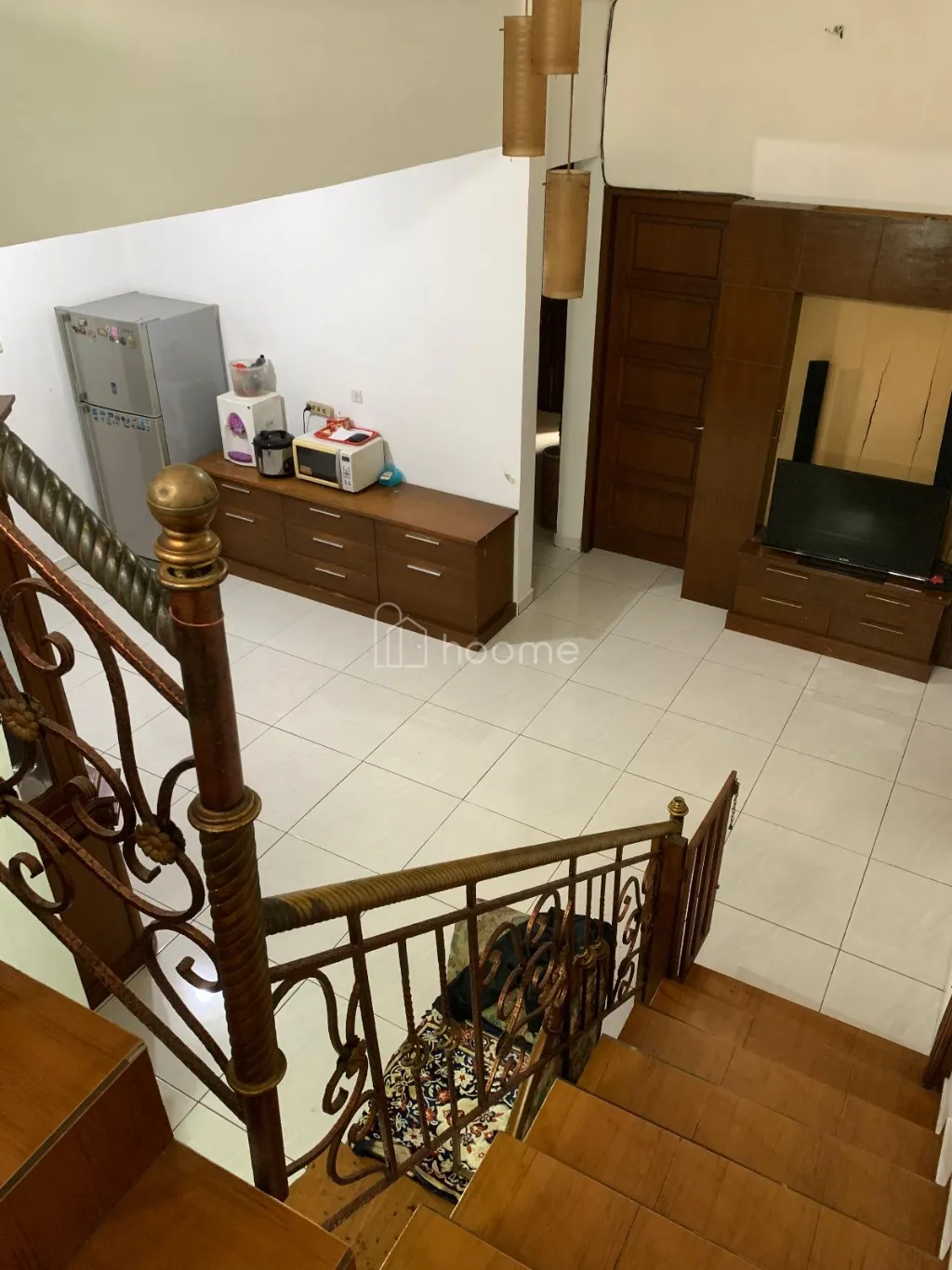 Dijual Rumah 2lt Semi furnish Margahayyuraya, Bebas Banjir! SHM — foto 3 dari 4