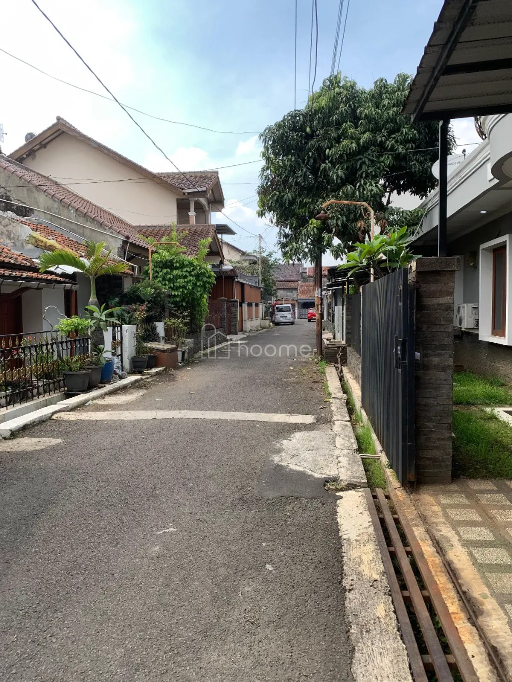 Dijual Rumah 2lt Semi furnish Margahayyuraya, Bebas Banjir! SHM — foto 1 dari 4