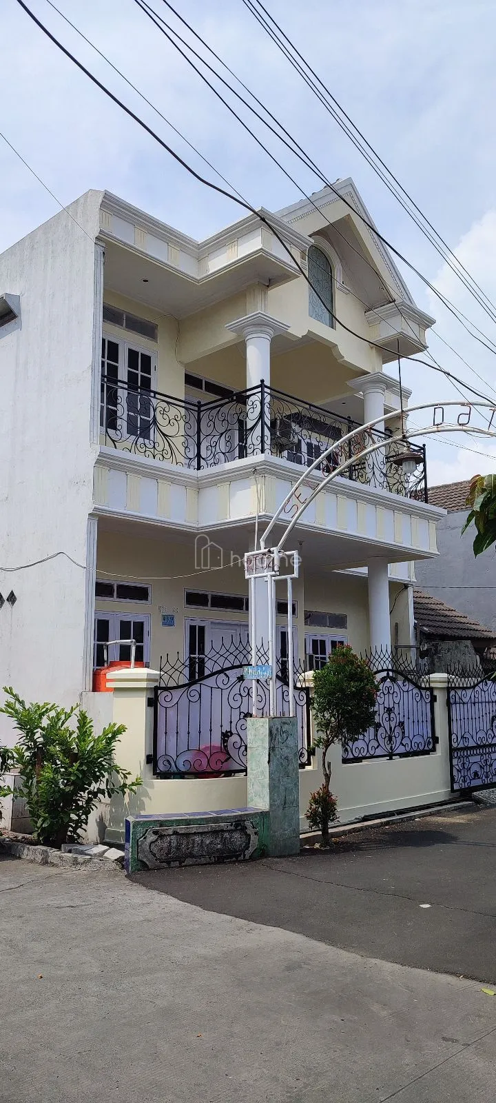 Dijual Rumah Model klasik romawi di bekasi utara — foto 1 dari 4