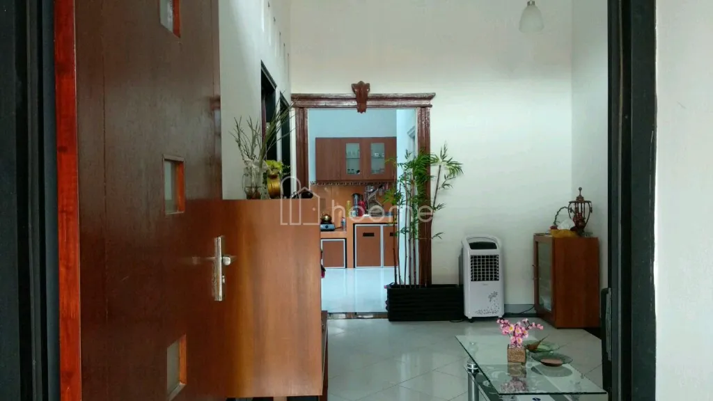 Disewa Rumah Rumah Nyaman Strategis — foto 3 dari 4
