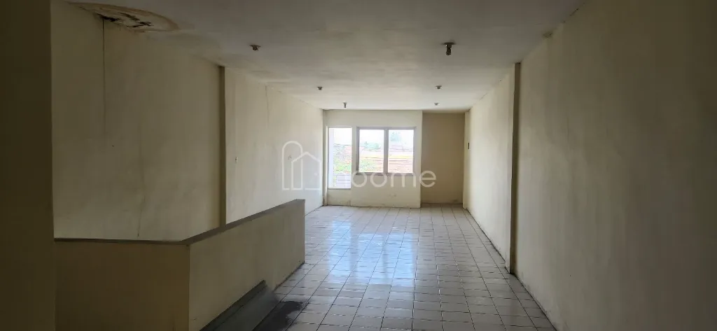 Dijual Ruko Jalan brawijaya mojokerto, 2 lantai, super murah — foto 1 dari 3
