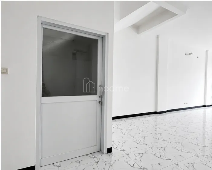 Disewa Ruko Perkantoran New Renovated Lokasi Strategis  — foto 1 dari 4