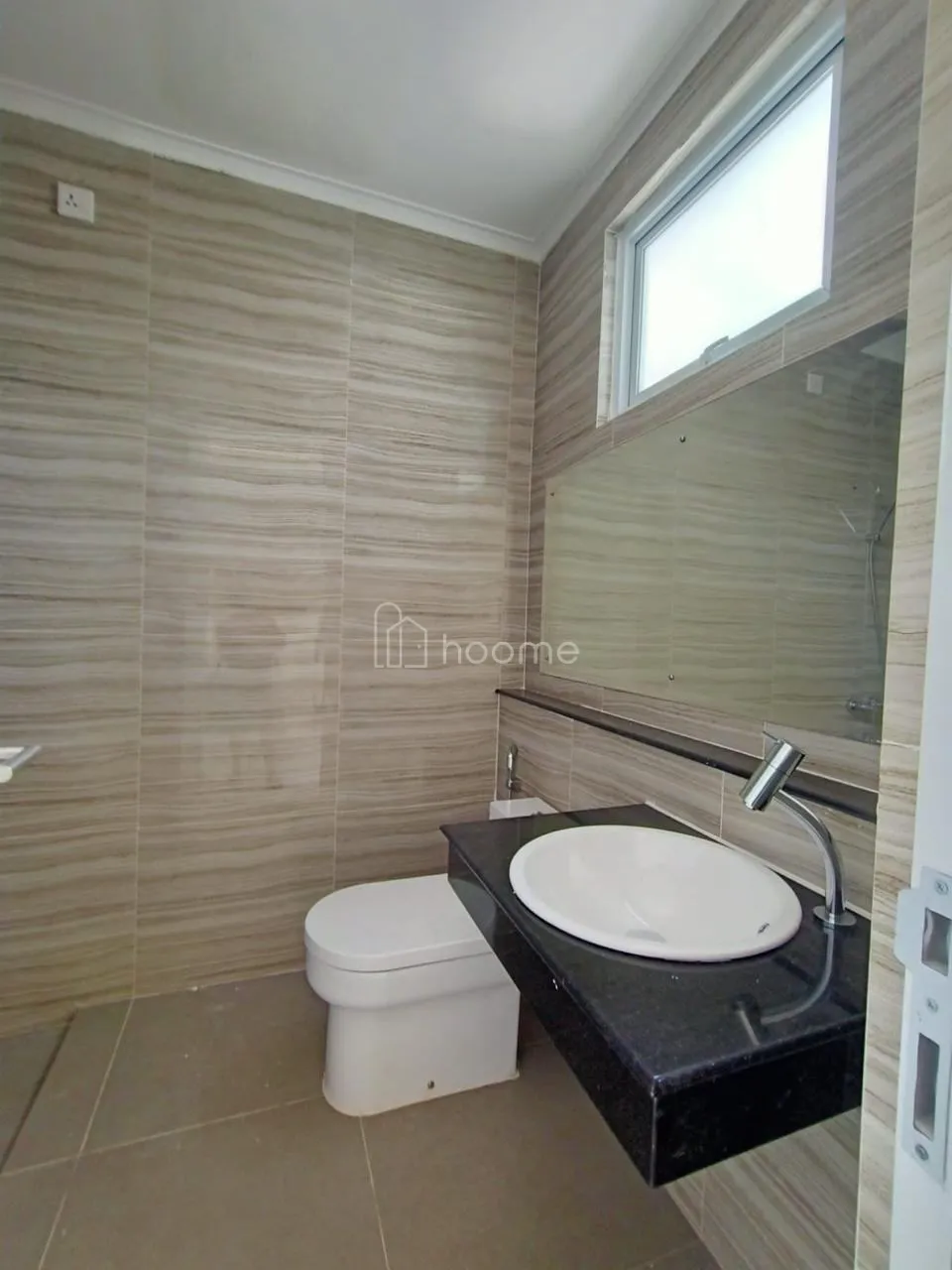 Dijual Rumah Dijual Rumah Siap Huni di Grand Wisata Tambun — foto 1 dari 4