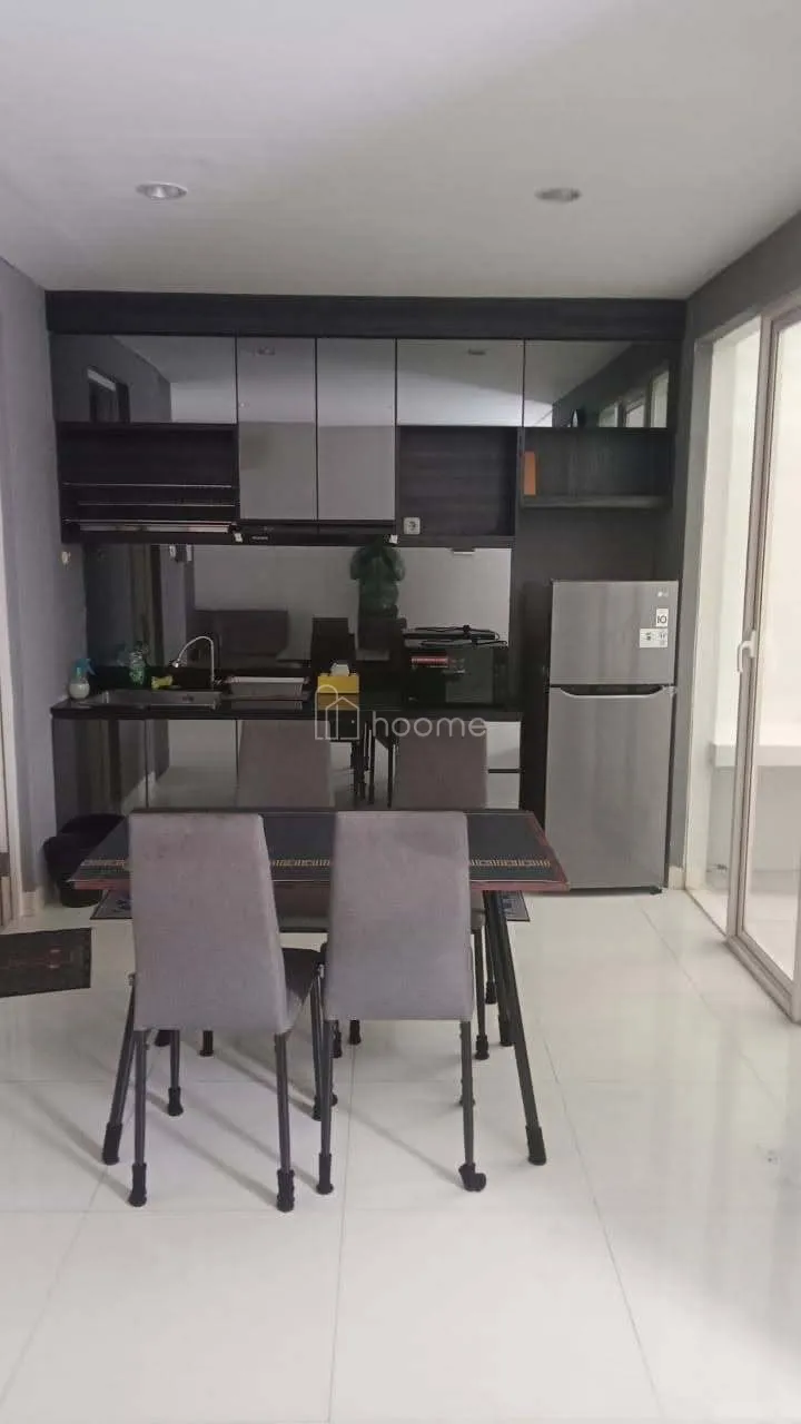 Disewa Rumah GRAND PAKUWON CLUSTER ADELAIDE FURNISH SURABAYA — foto 1 dari 4
