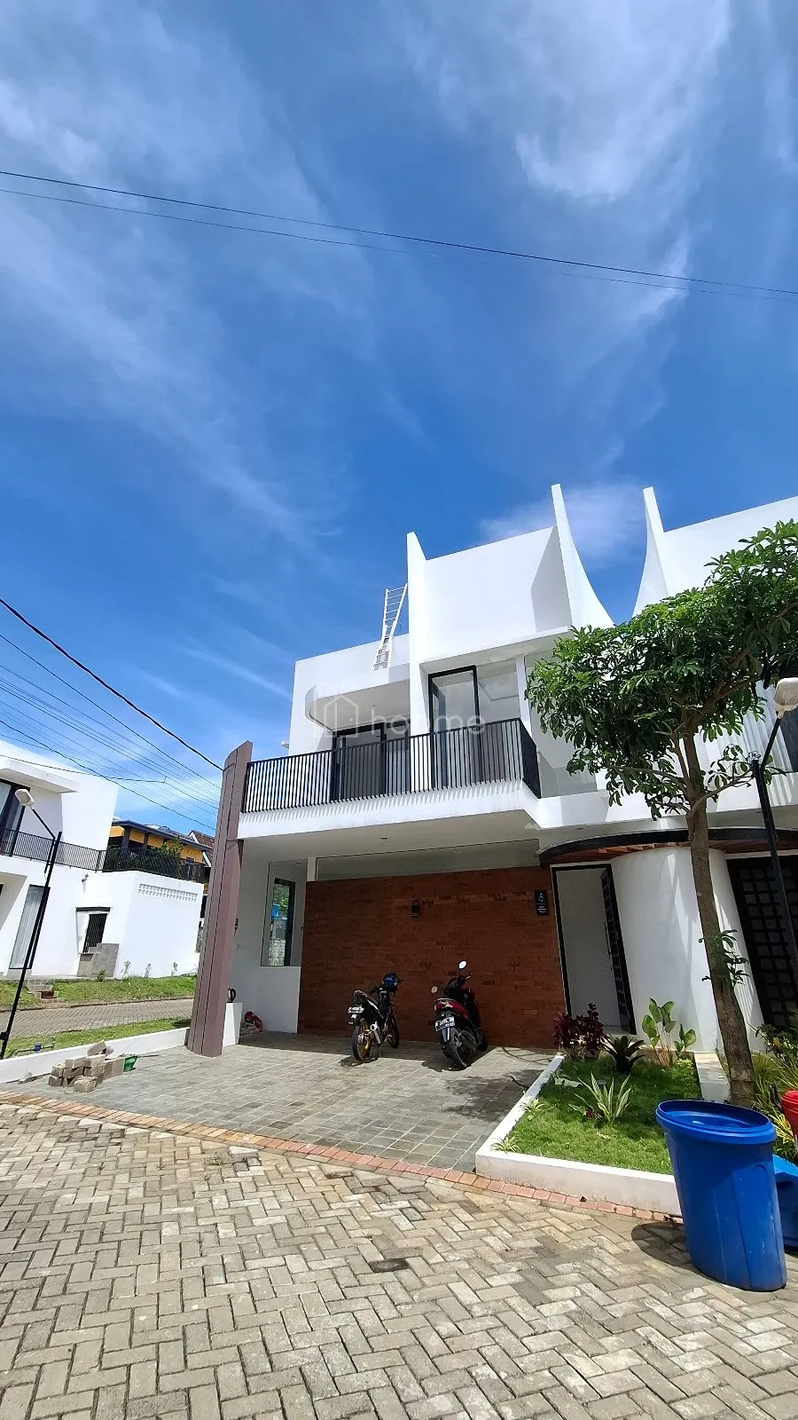Dijual Rumah UNIT READY STOCK LOKASI DEKAT CAFE PAOLO DAN BNS — foto 3 dari 4