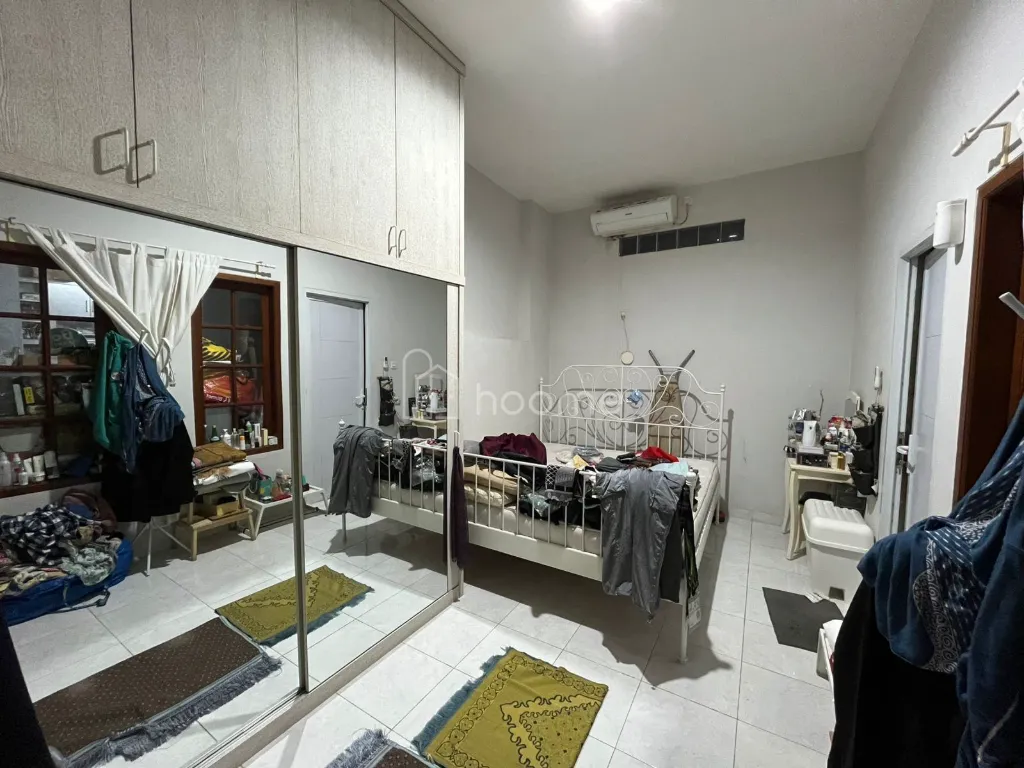 Dijual Rumah 2 lt, 135m², Graha Raya Carissa — foto 1 dari 4
