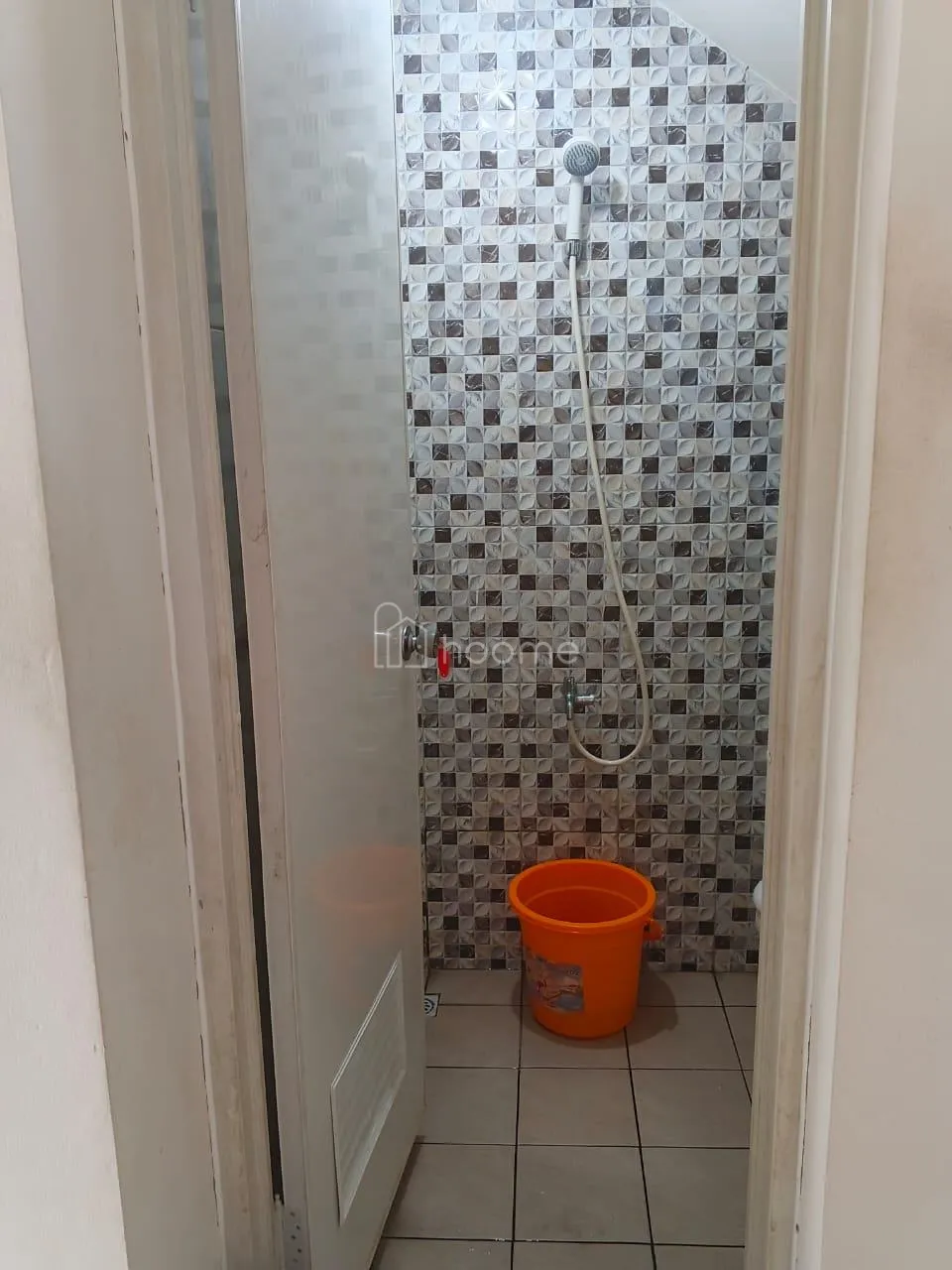 Dijual Rumah Take Over Rumah 2 Lantai — foto 1 dari 4