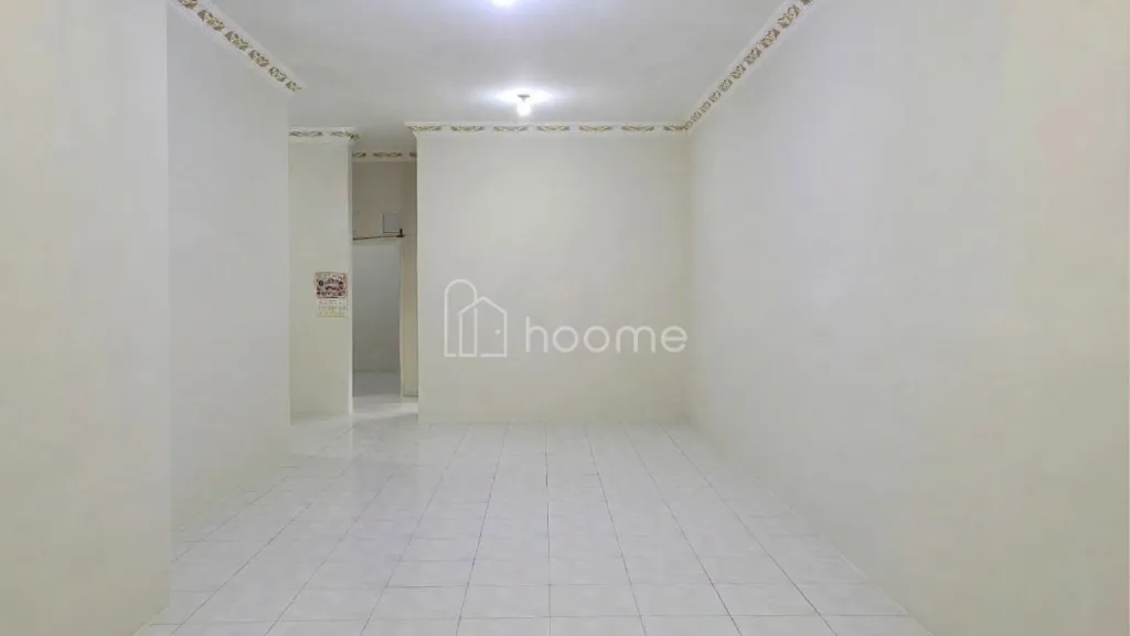 Dijual Rumah sertifikat SHM, lokasi sangat strategis, Jakbar — foto 1 dari 4