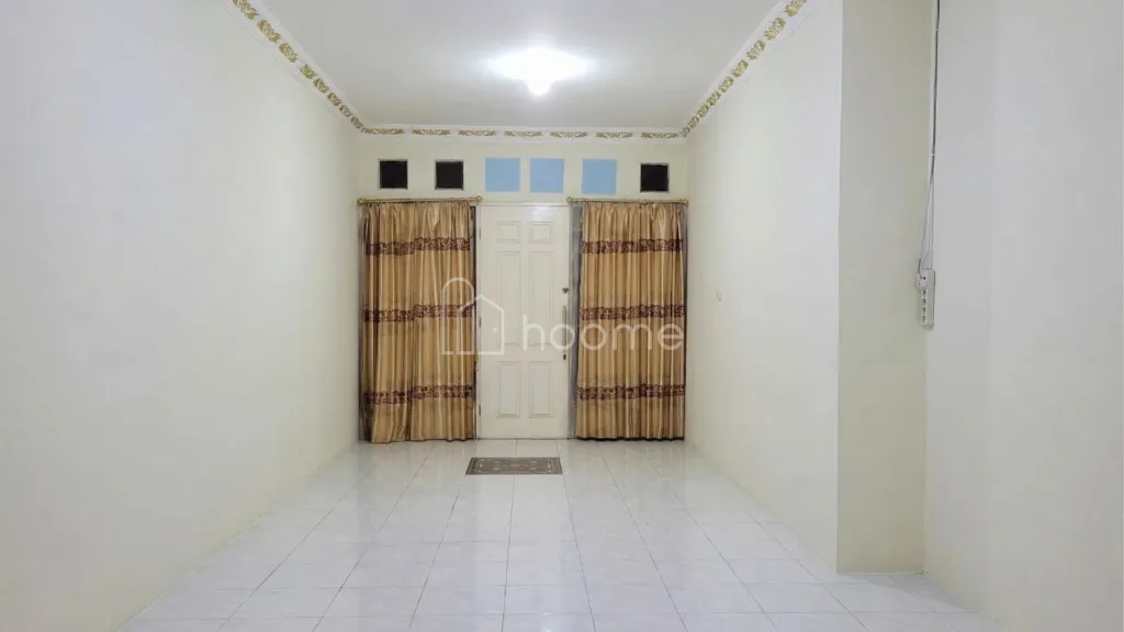 Dijual Rumah sertifikat SHM, lokasi sangat strategis, Jakbar — foto 4 dari 4