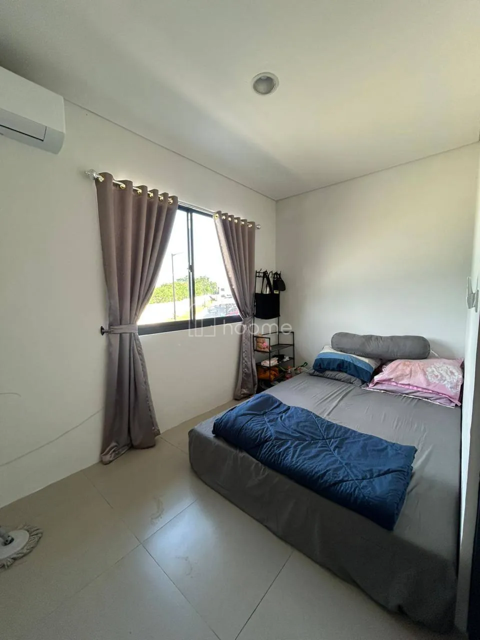 Disewa Rumah Disewakan Rumah di Cluster XYZ Lippo Cikarang — foto 1 dari 4