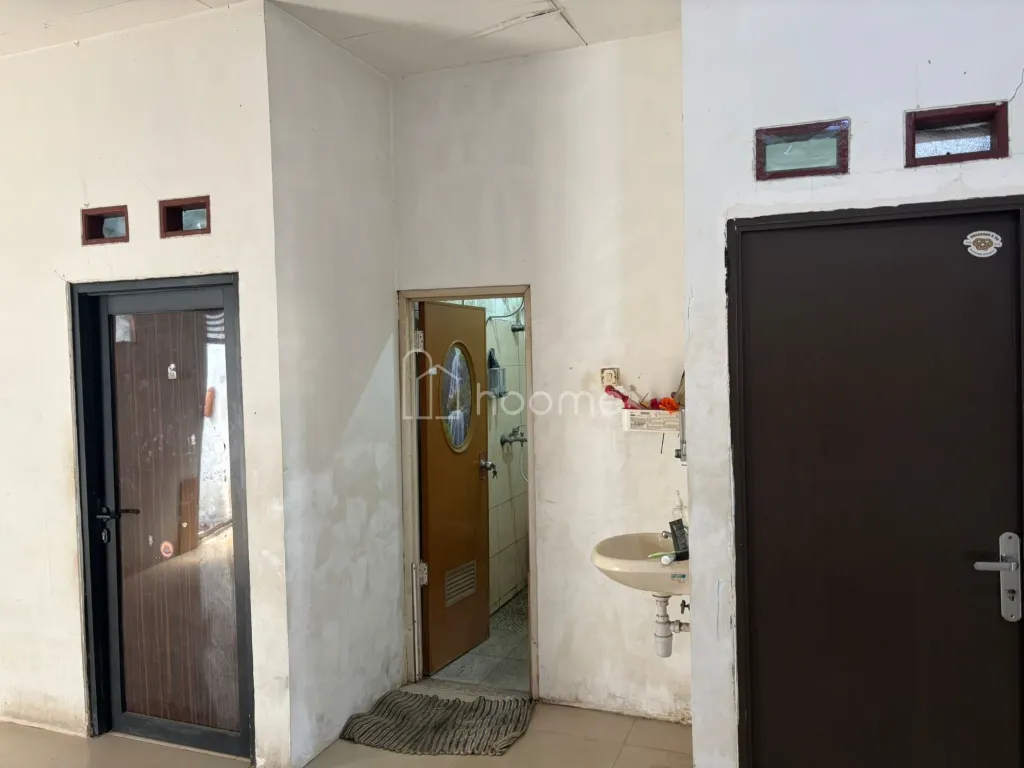 Disewa Rumah Disewakan Rumah, Akses Sangat Strategis, — foto 4 dari 4