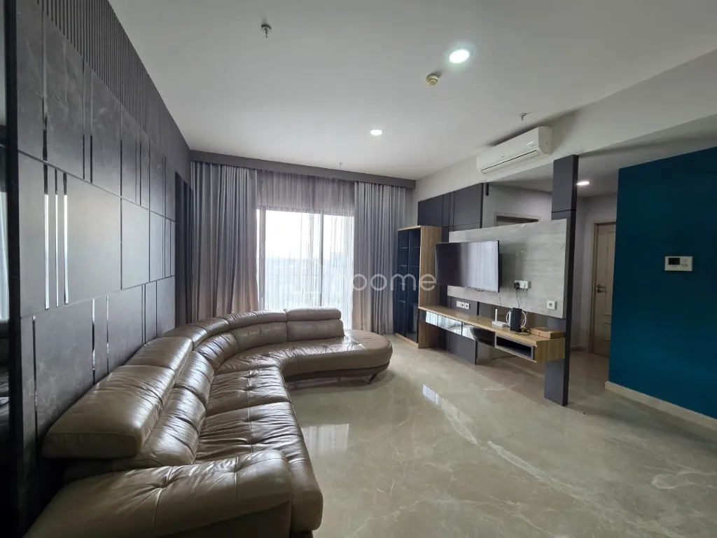 Disewa Apartemen The Peak Diatas Tunjungan Plaza Full Furnish — foto 4 dari 4