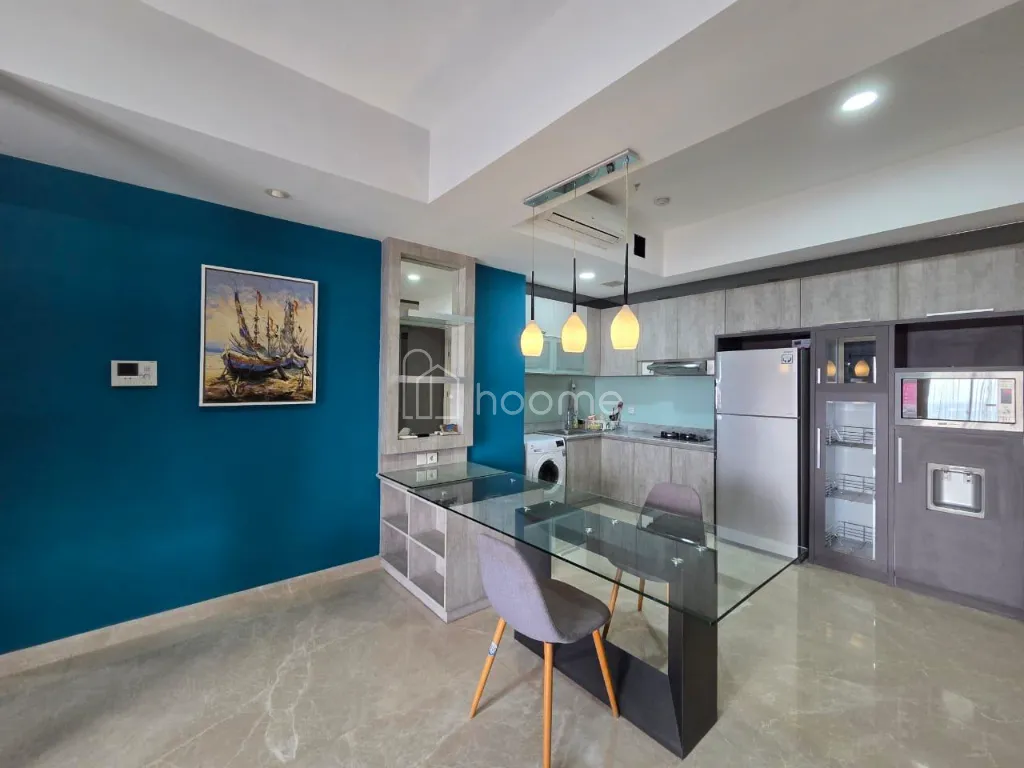 Disewa Apartemen The Peak Diatas Tunjungan Plaza Full Furnish — foto 1 dari 4