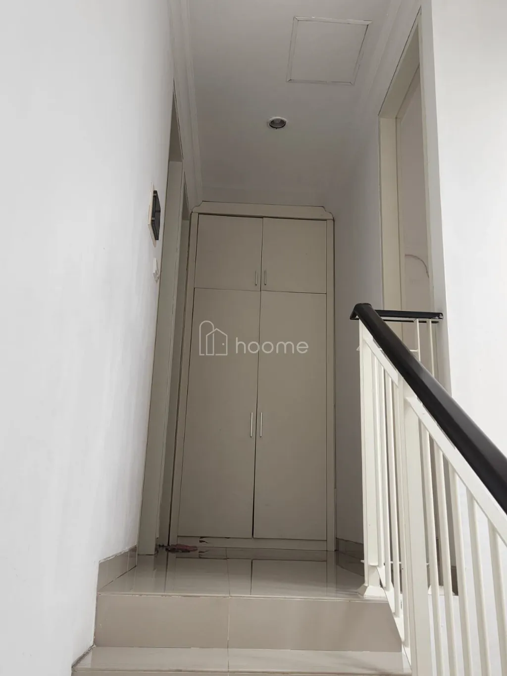 Disewa Rumah East Coast Park Pakuwon City Surabaya — foto 1 dari 4