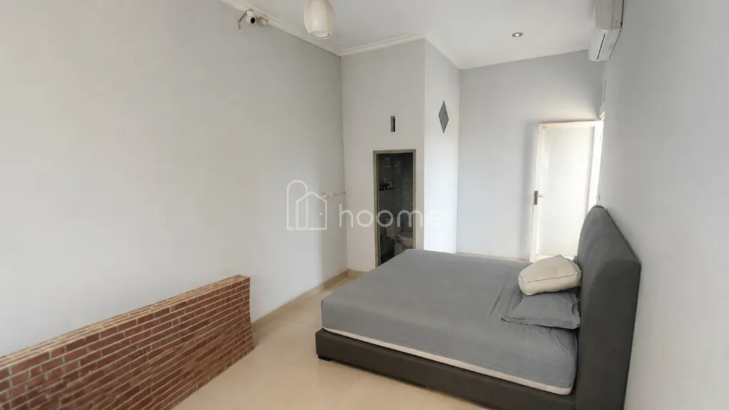 Disewa Rumah Dikontrakan rumah 2 lantai siap Huni  — foto 1 dari 4
