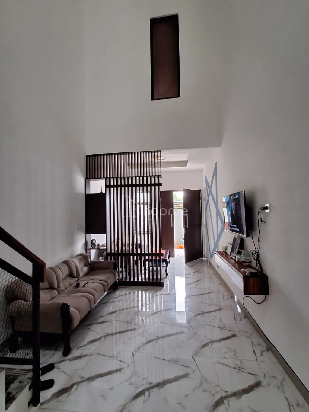 Dijual Rumah DI JUAL Rumah 2 Lantai Dalam Komplek - Cipayung — foto 1 dari 4