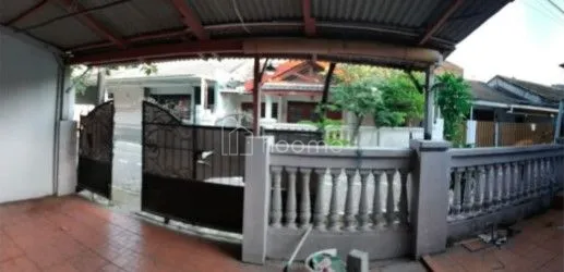 Dijual Rumah Cepat  – RUMAH KEBRAON SURABAYA (DI BAWAH PASAR) — foto 1 dari 3