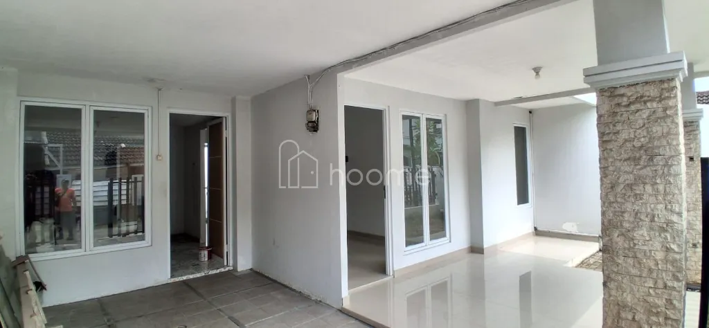 Dijual Rumah DALAM KOMPLEK JATIWARINGIN PONDOK GEDE — foto 1 dari 4