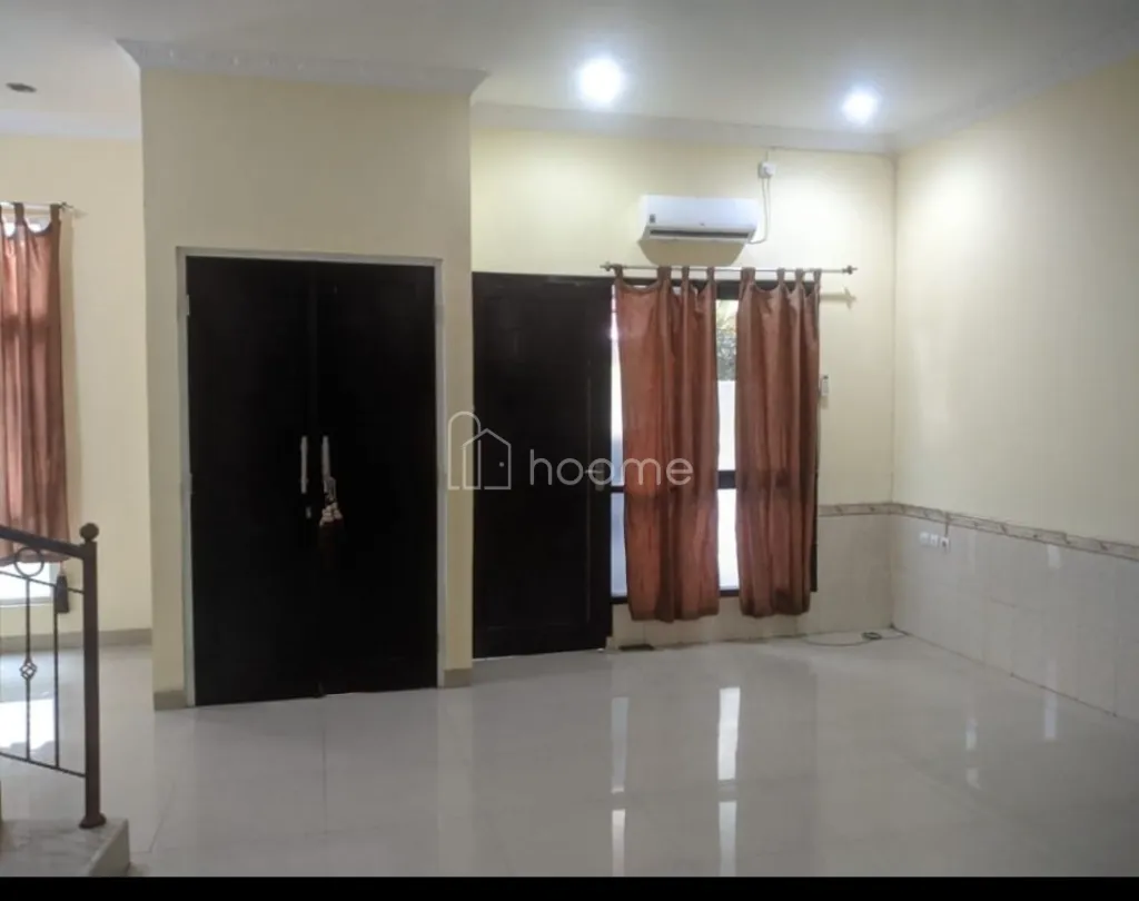 Disewa Rumah Rumah Nyaman dosewakan — foto 1 dari 4