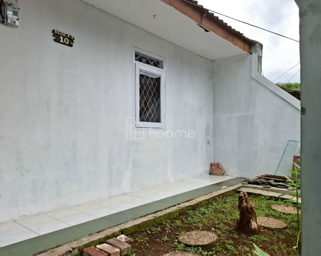 Disewa Rumah Disewakan Rumah Luas 5 Kamar di Cipageran Asri — foto 3 dari 4