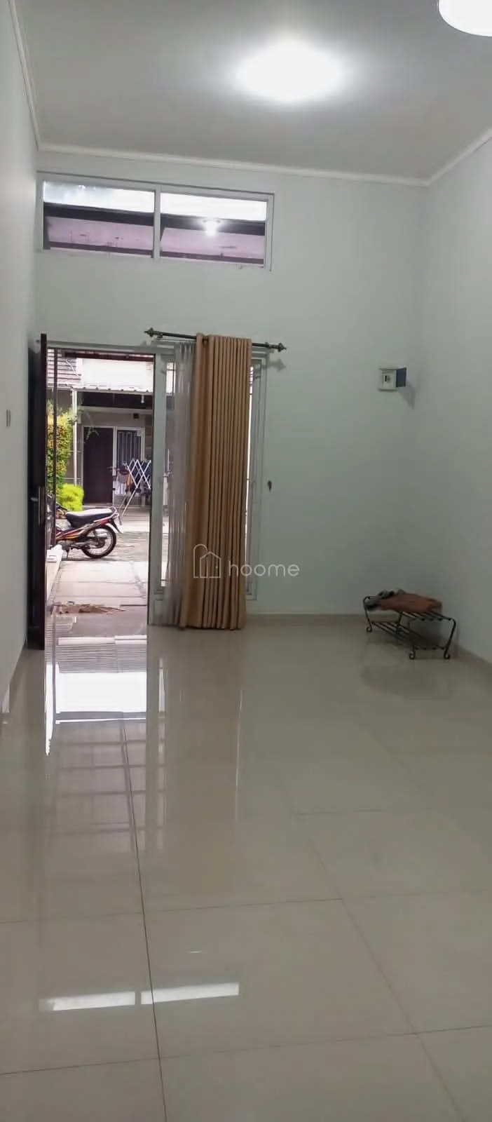 Dijual Rumah PUNYA RUMAH DI BINTARO, JALAN KAKI KE STASIUN CUMA — foto 1 dari 4
