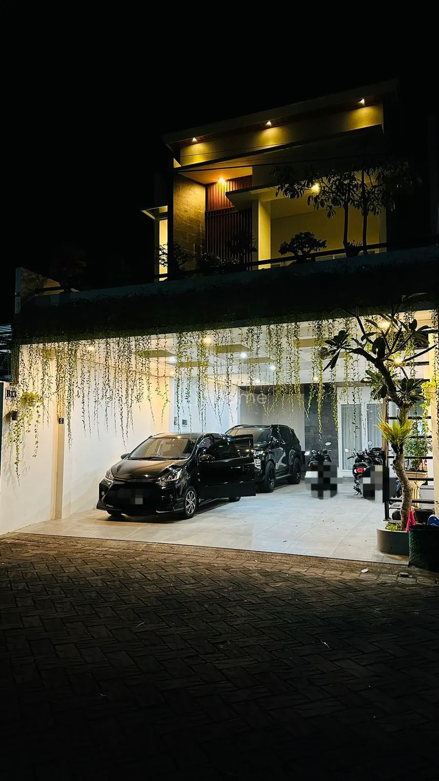 Dijual Rumah FULL FURNISHED 2,5 LANTAI DALAM PERUMAHAN ELITE — foto 3 dari 4