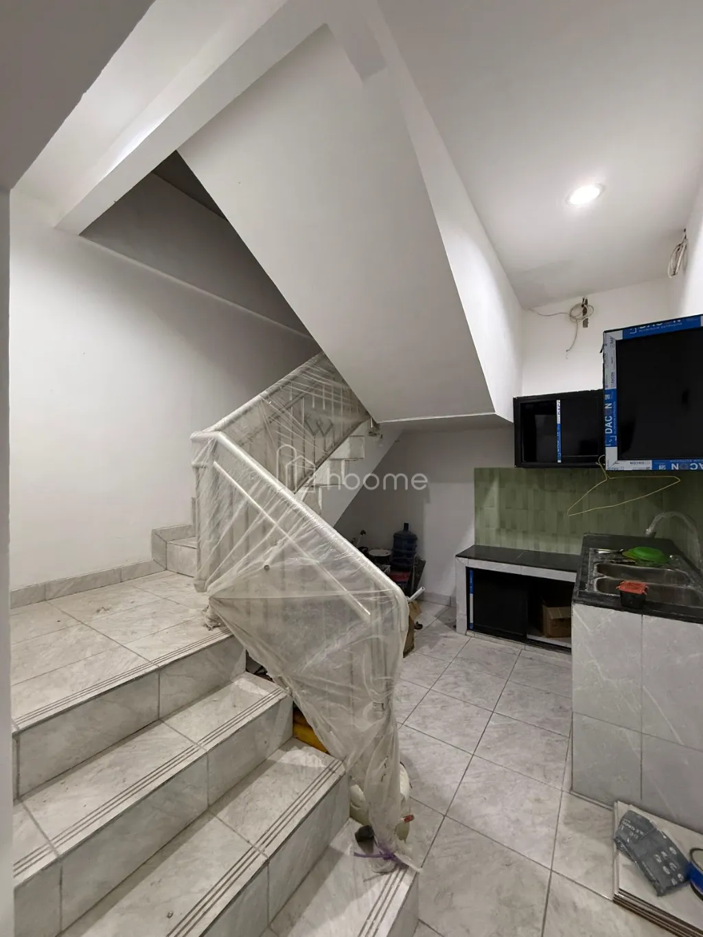 Dijual Rumah Properti Rumah Kost srategis dengan harga terbaik! — foto 1 dari 4