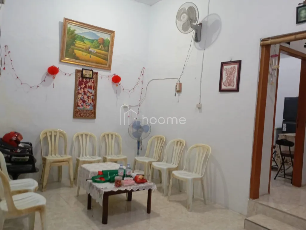 Dijual Rumah cepat!! tangan pertama. sudah renovasi siap huni — foto 4 dari 4