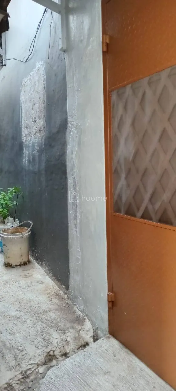 Dijual Rumah cepat!! tangan pertama. sudah renovasi siap huni — foto 1 dari 4
