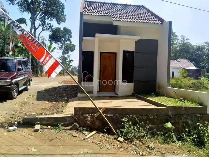 Dijual Rumah Rumah minimalis belum pernah dihuni sejak baru — foto 3 dari 4