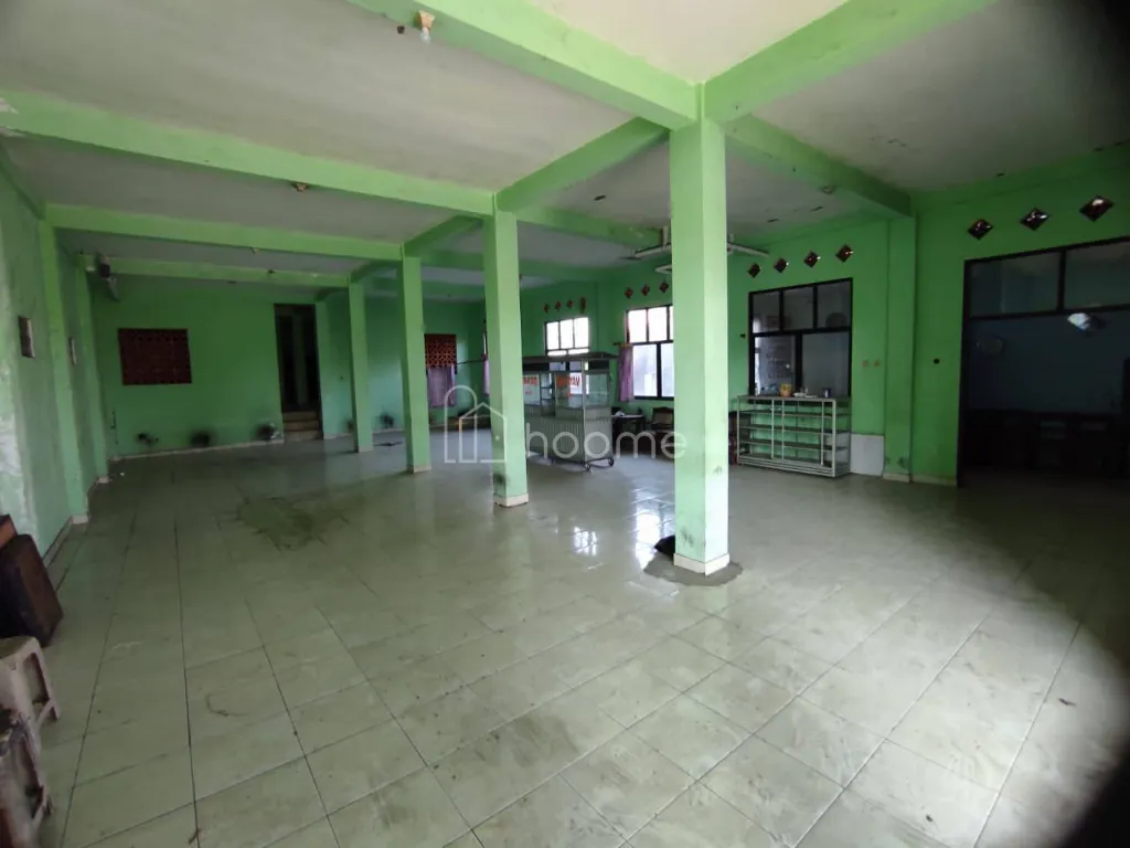 Disewa Ruko  lokasi strategis jl raya solo tawangmangu — foto 1 dari 3