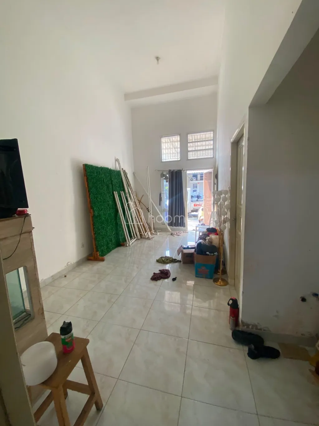 Disewa Rumah 🏡 Rumah Nyaman Disewakan – Siap Huni, Lokasi Stra — foto 3 dari 4