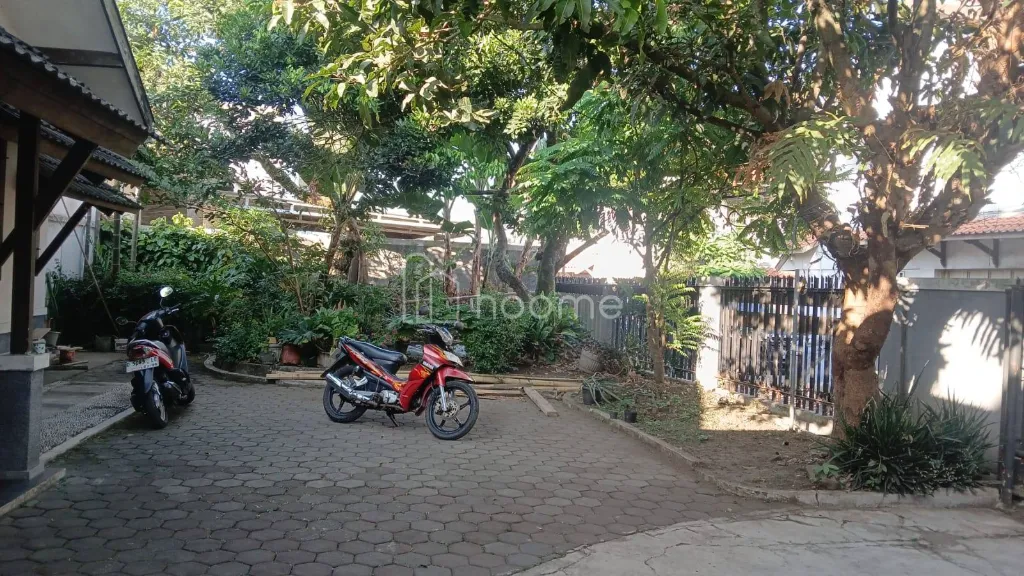 Dijual Rumah Dijual Cepat Rumah nyaman & asri lokasi strategis — foto 3 dari 4