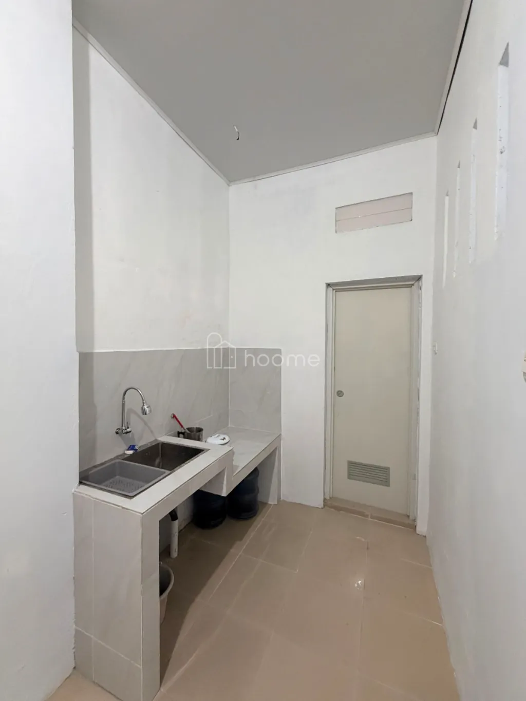 Dijual Rumah Rumah 2 Lantai Di Cipondoh Dekat tol & Stasiun — foto 1 dari 4