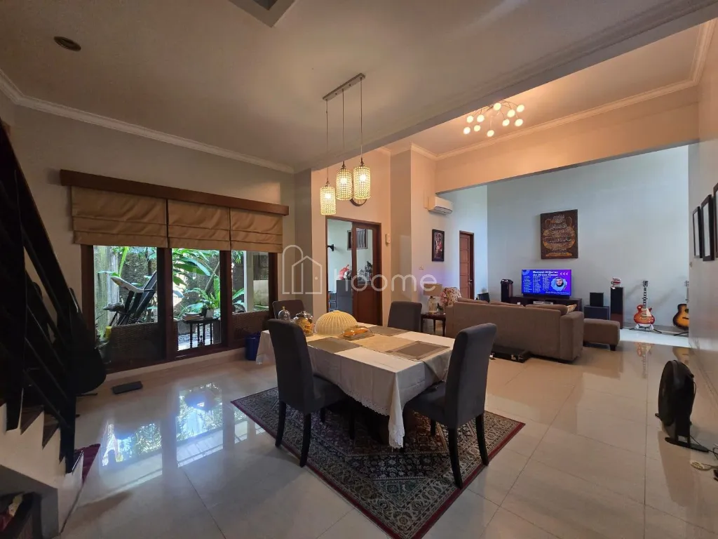 Dijual Rumah Dijual Rumah Cantik  di Kencana Loka BSD, Serpong — foto 4 dari 4