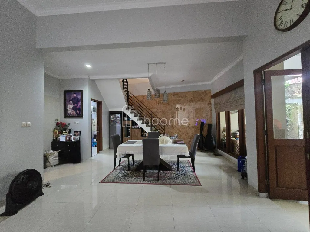 Dijual Rumah Dijual Rumah Cantik  di Kencana Loka BSD, Serpong — foto 1 dari 4