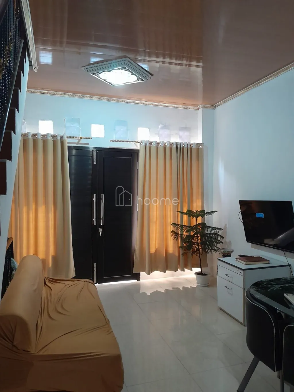 Dijual Rumah Bangunan Baru 3 Tahun Murah Lokasi Jakarta BU — foto 1 dari 4