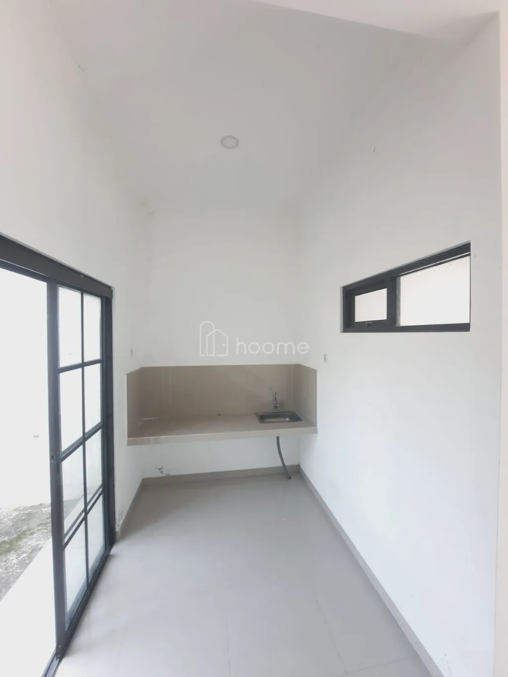 Dijual Rumah Di Tangsel 2 Lantai SHM, Hanya 750 Juta — foto 1 dari 4
