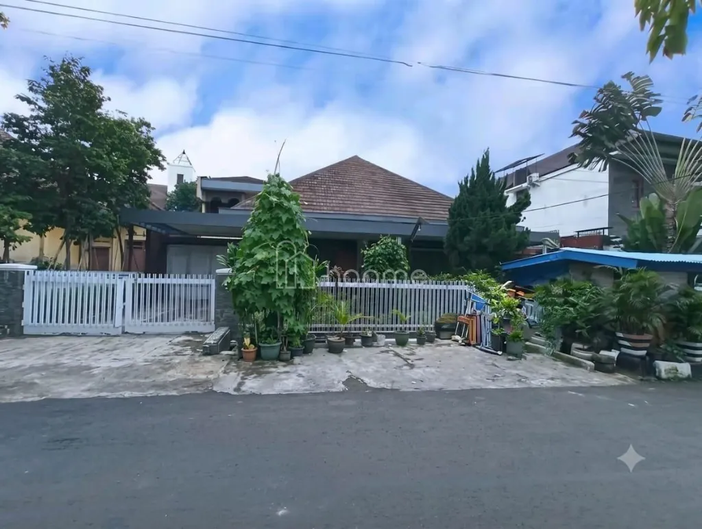 Dijual Rumah Klasik, lokasi strategis dekat pusat kota bandung — foto 3 dari 4