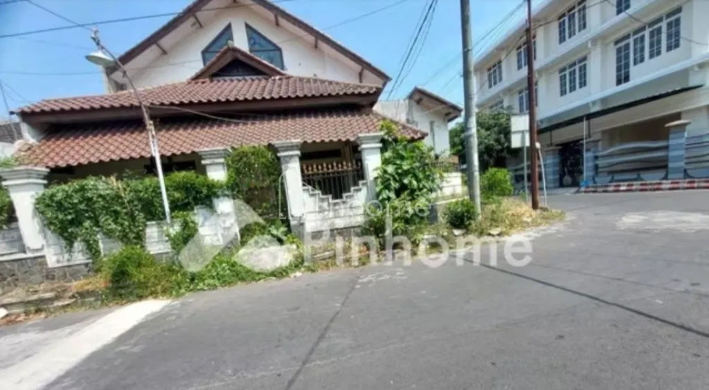 Dijual Rumah Jual rmh d suhat sangat strategis — foto 1 dari 3