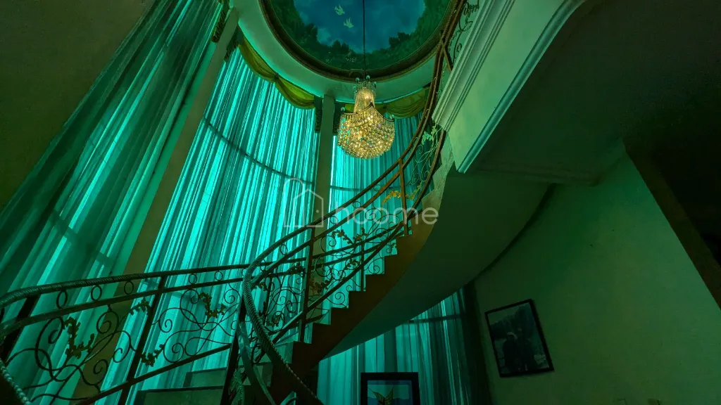 Dijual Rumah Mewah Murah 3 Lantai — foto 1 dari 4