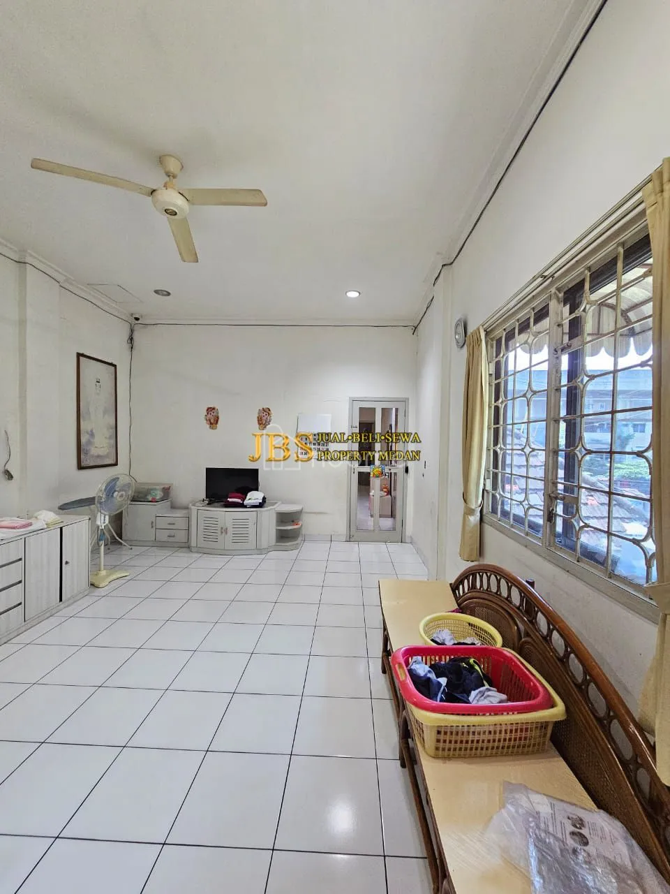 Dijual Rumah 2,5 Tingkat di Jalan Kalianda Dkt Jl. H.M Thamrin — foto 3 dari 4