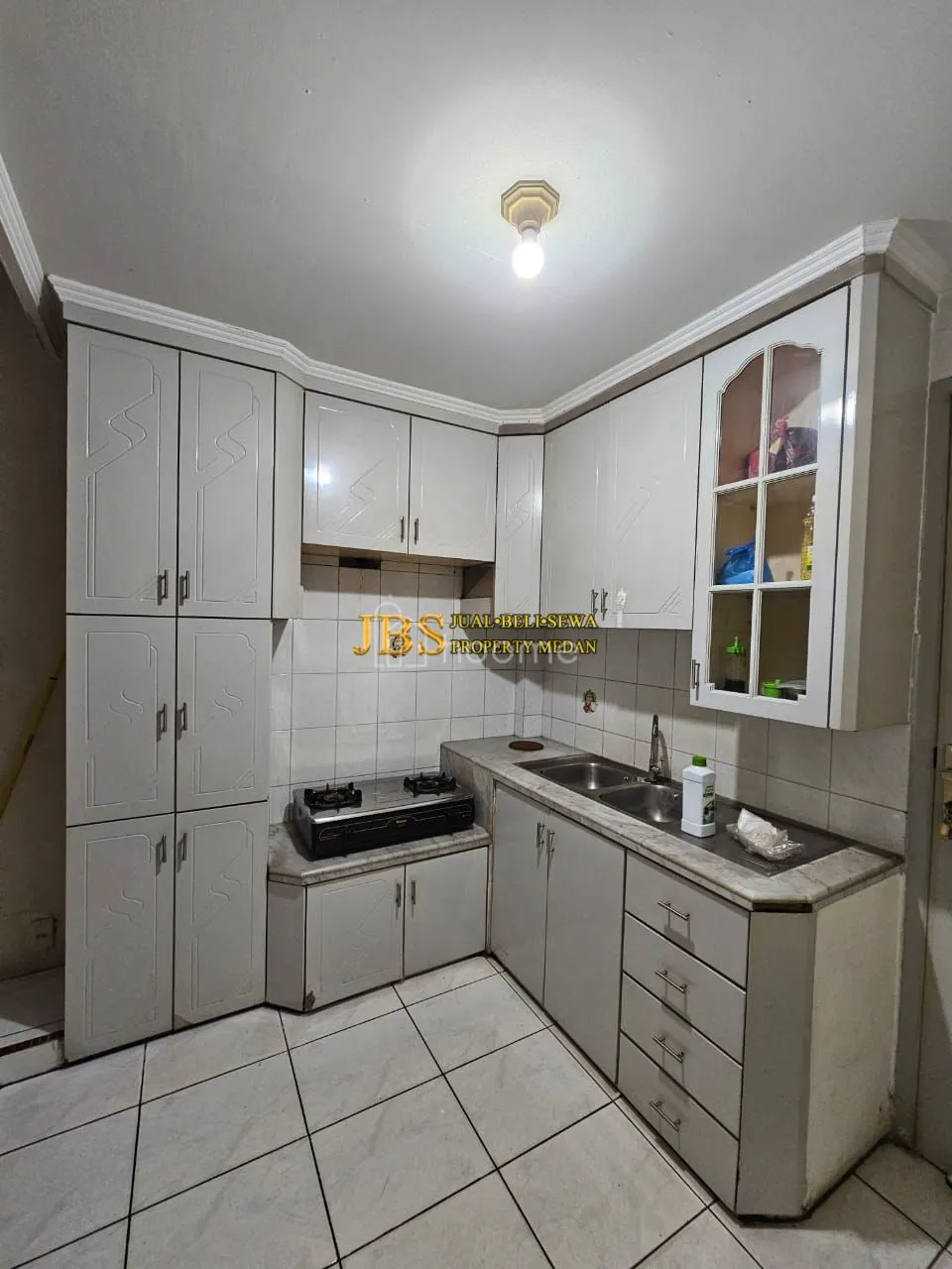 Dijual Rumah 2,5 Tingkat di Jalan Kalianda Dkt Jl. H.M Thamrin — foto 1 dari 4