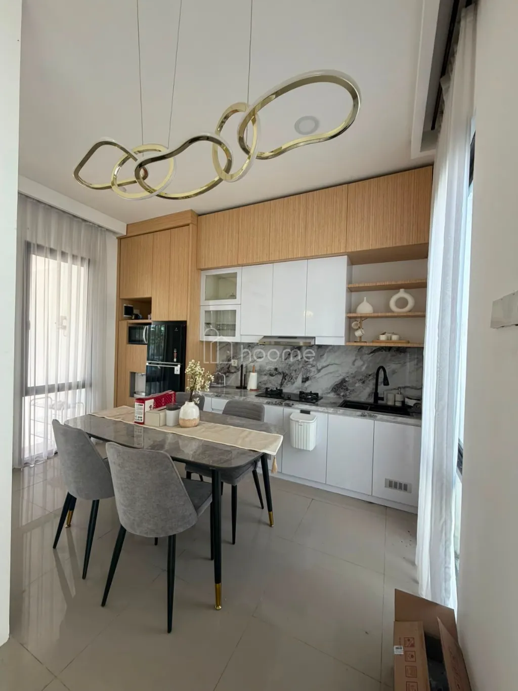 Dijual Rumah Dijual Rumah Modern 2 lantai Ngaliyan Semarang — foto 1 dari 4