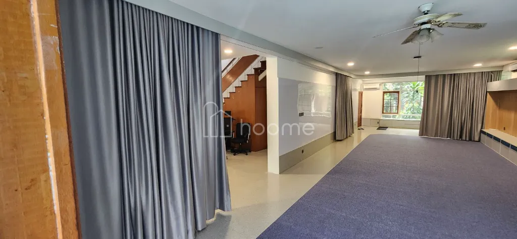 Disewa Rumah Disewakan rumah bisa untuk kantor / klinik — foto 4 dari 4