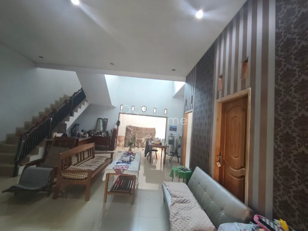 Dijual Rumah Murah, Candi Kalasan Selatan Semarang 2 Lantai SHM — foto 1 dari 4